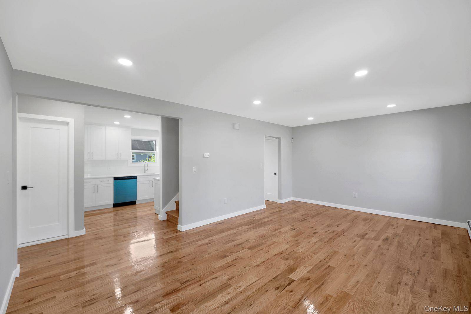 870 Southern Pkwy, Uniondale, NY 11553
