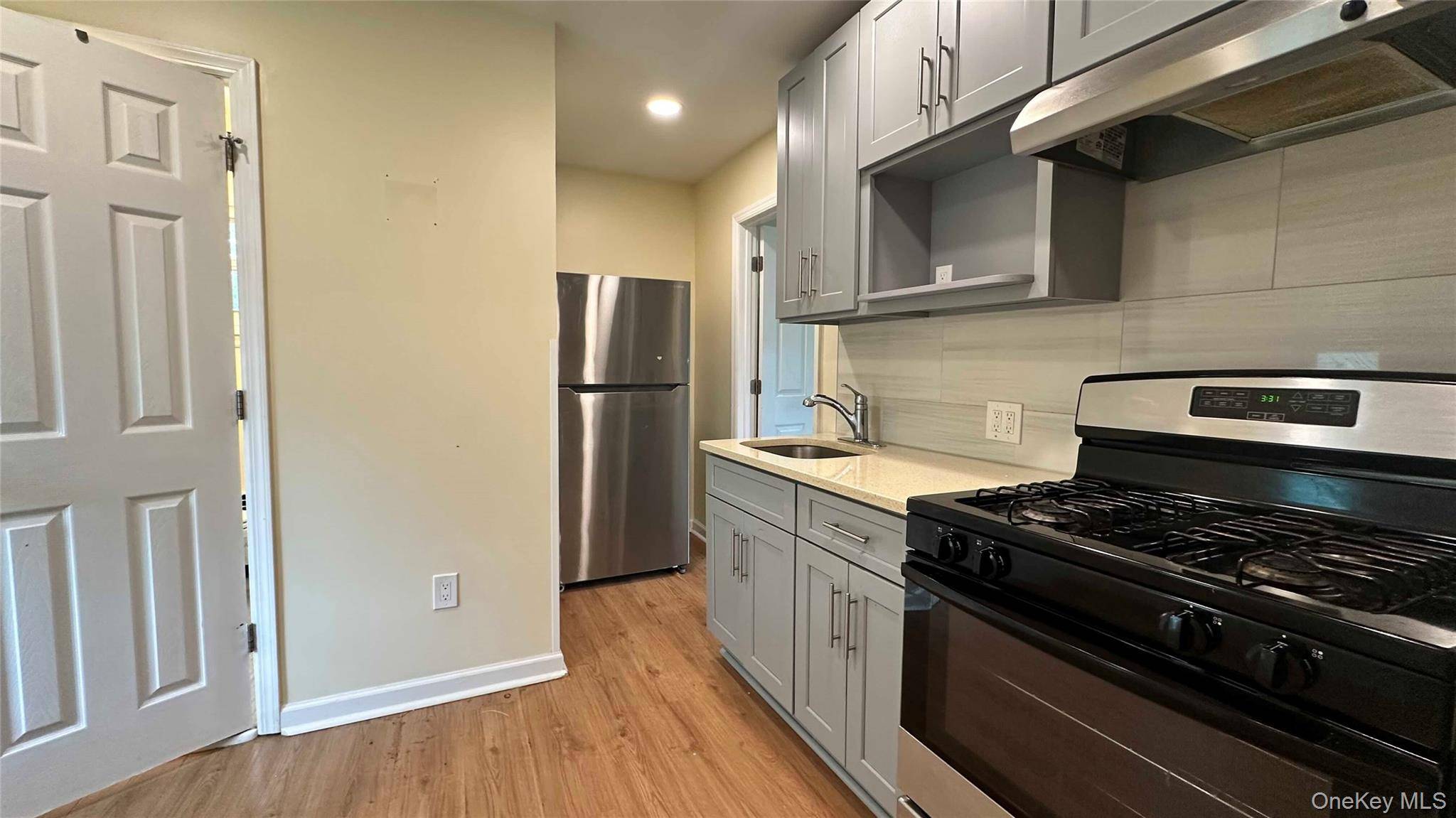 22 Ford ST #2, Glen Cove, NY 11542