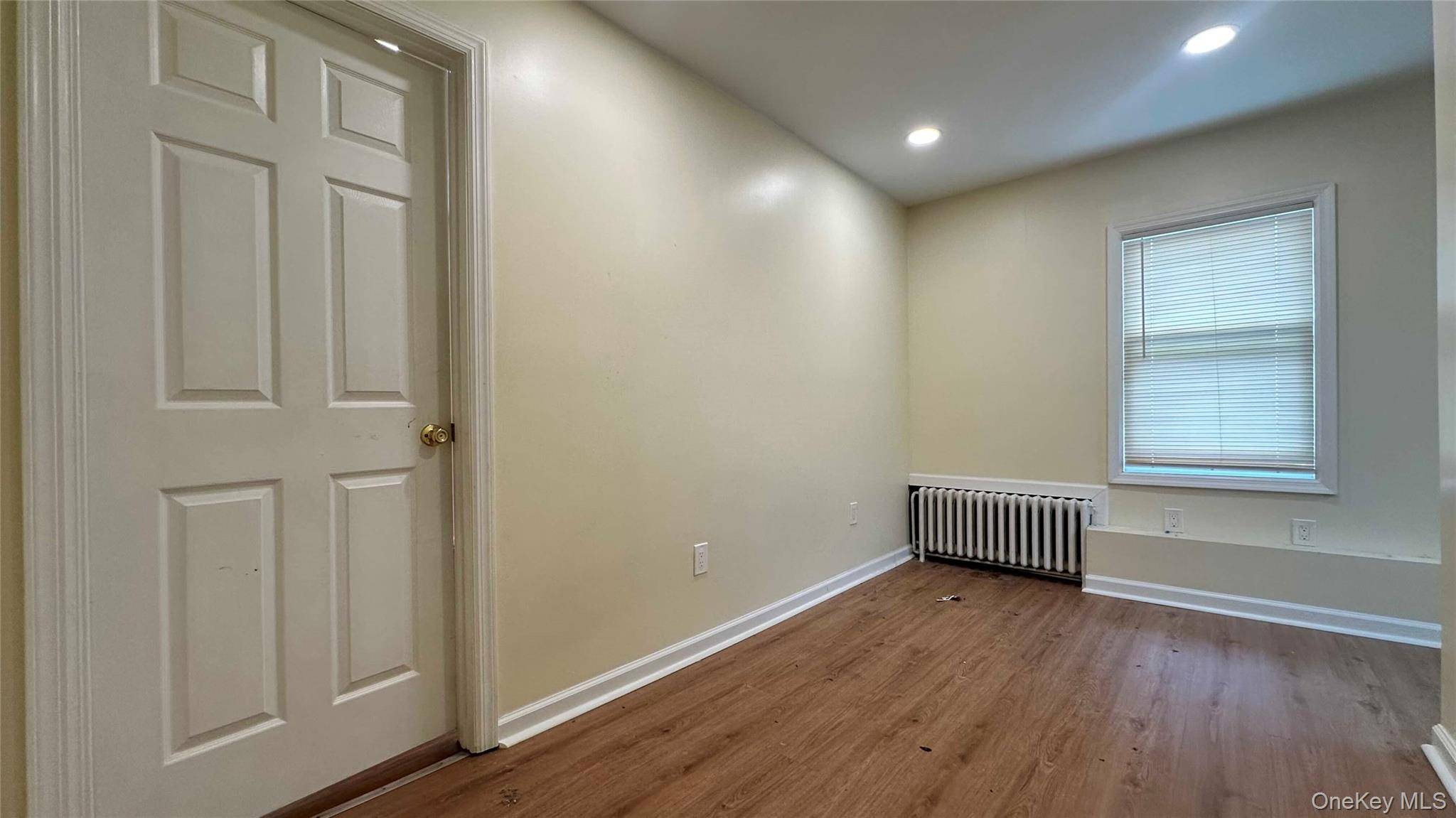 22 Ford ST #2, Glen Cove, NY 11542