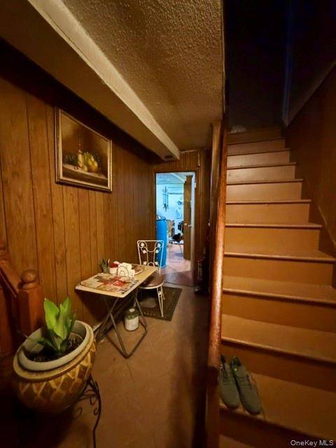 4775 Barnes AVE, Bronx, NY 10470