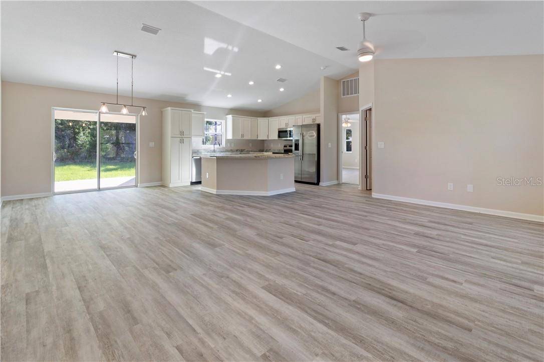 6243 N Matheson DR, Dunnellon, FL 34434