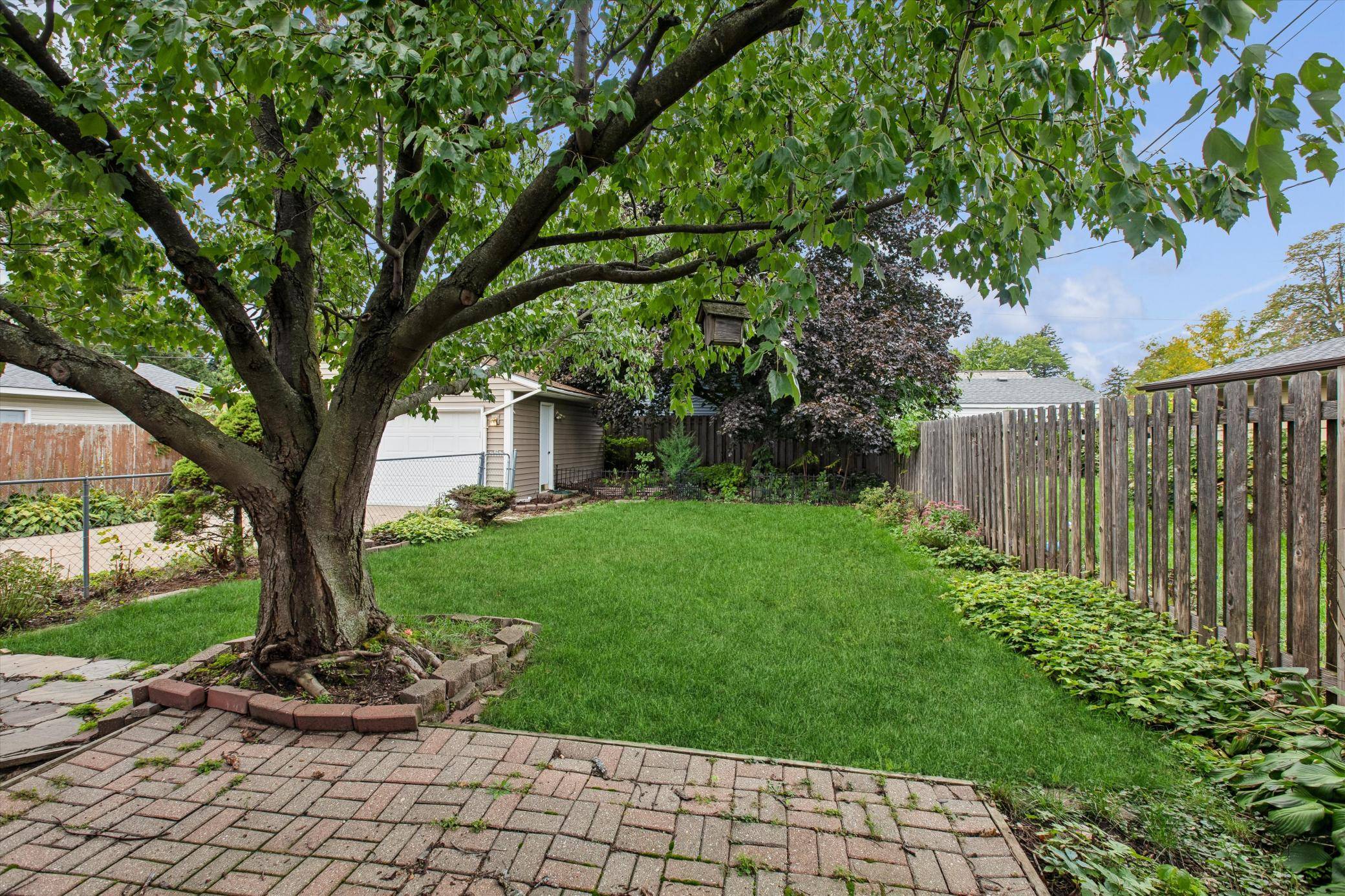 1493 Arundel ST, Saint Paul, MN 55117
