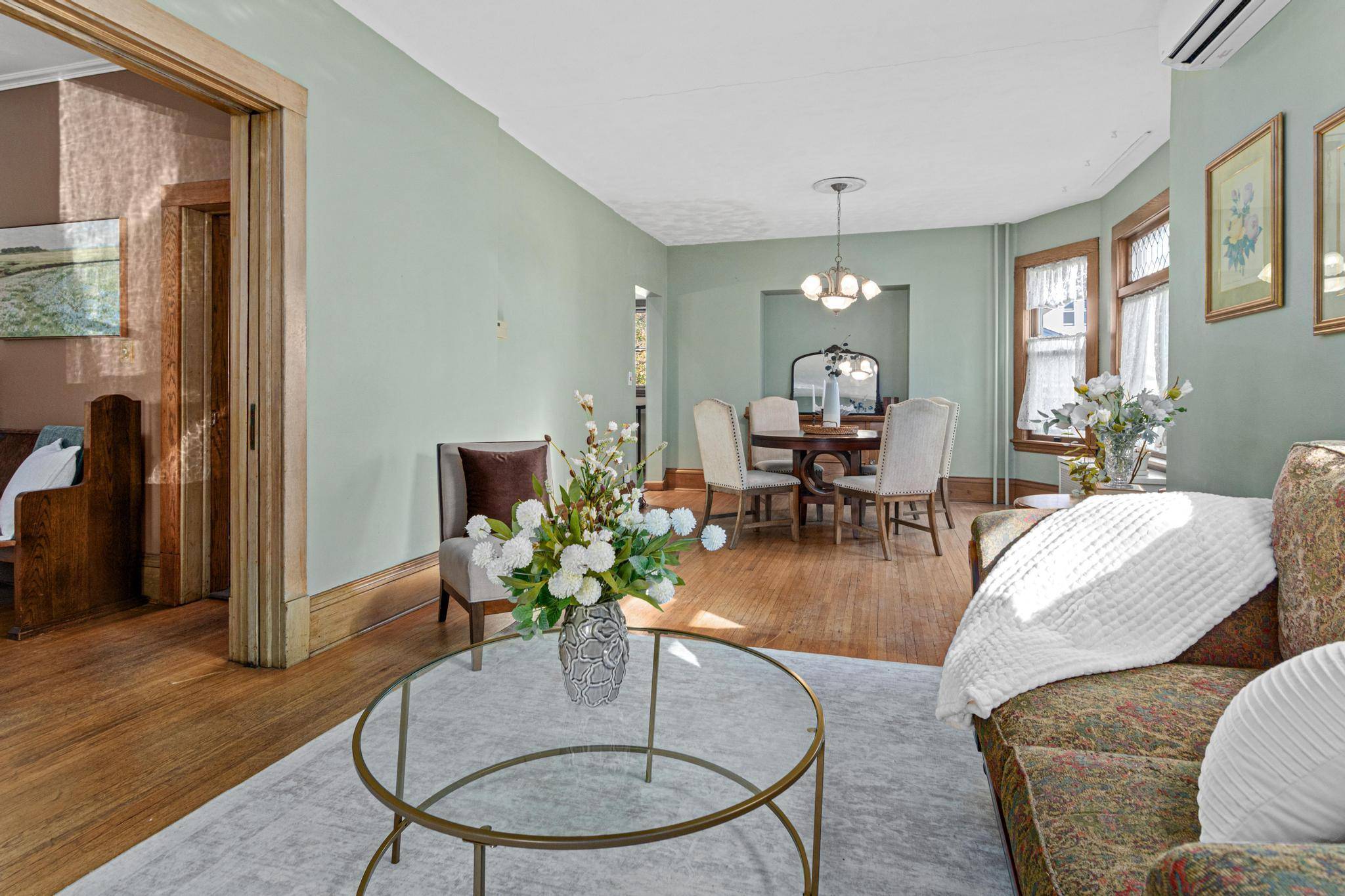 1603 Laurel AVE, Saint Paul, MN 55104