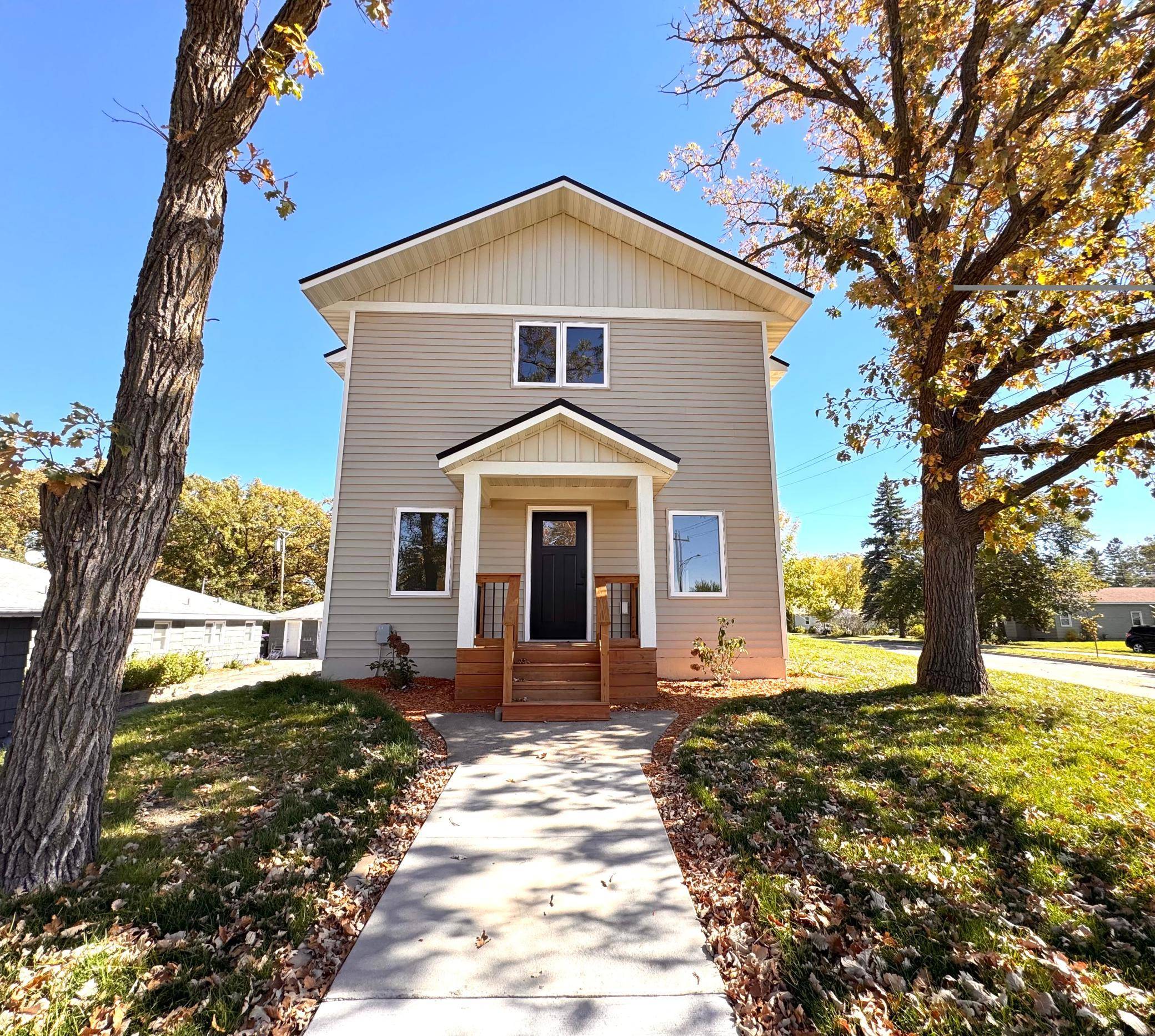 1145 Roosevelt AVE, Detroit Lakes, MN 56501