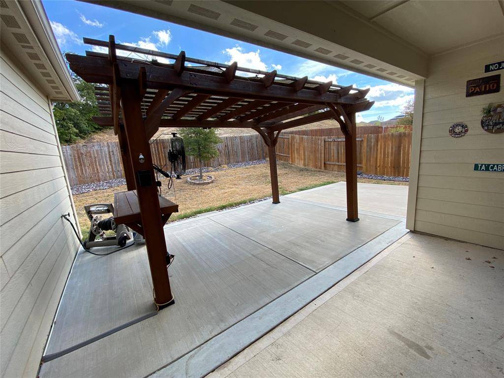 217 Bearman Drive, Fort Worth, TX 76120