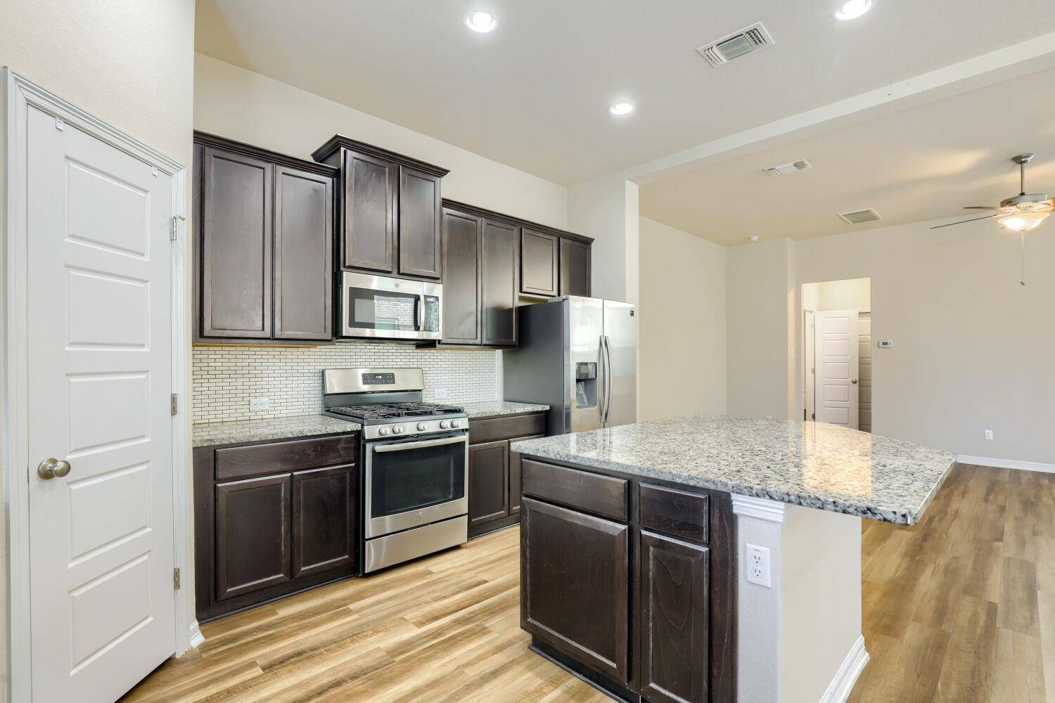 2501 Meyer CV #B, Pflugerville, TX 78660