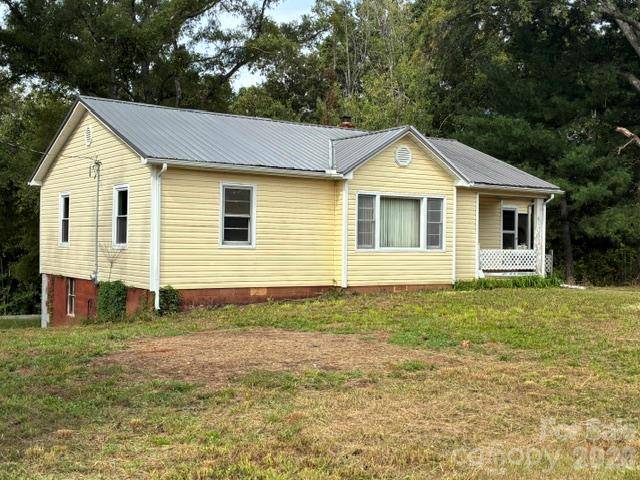 949 Cove RD, Rutherfordton, NC 28139