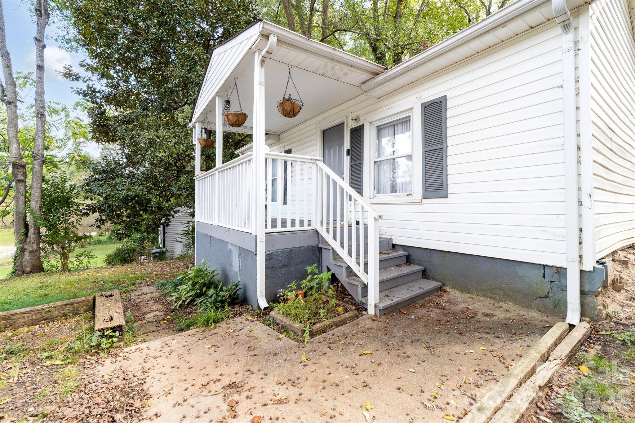 603 8th AVE, Gastonia, NC 28054