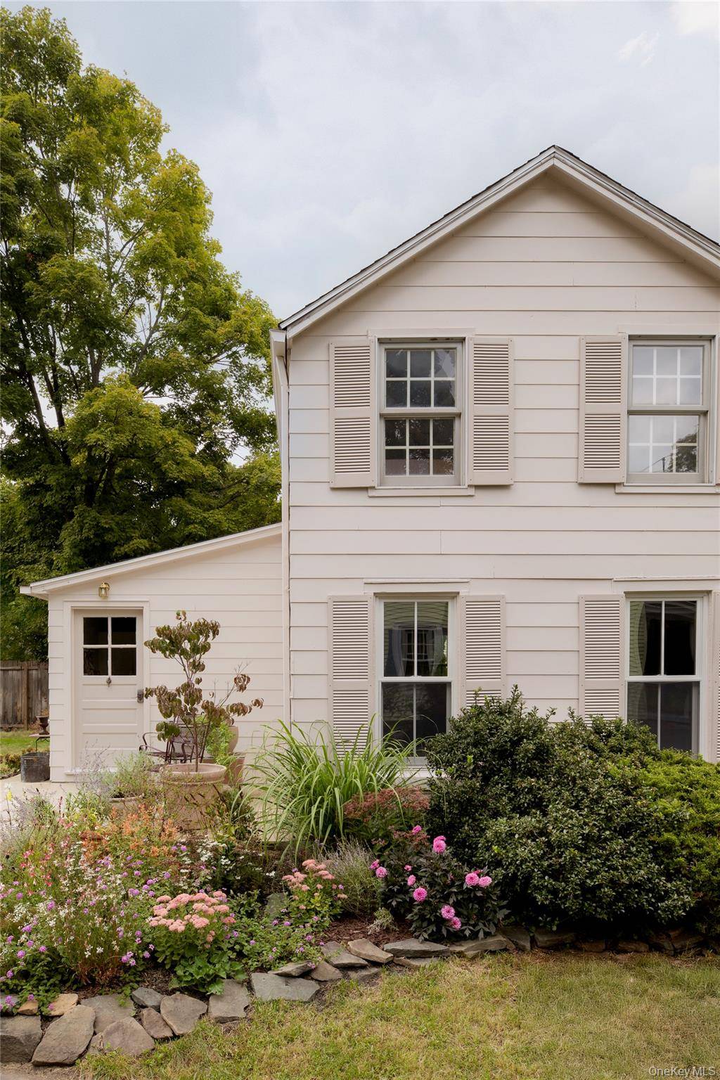 37 New York 9H, Hudson, NY 12534