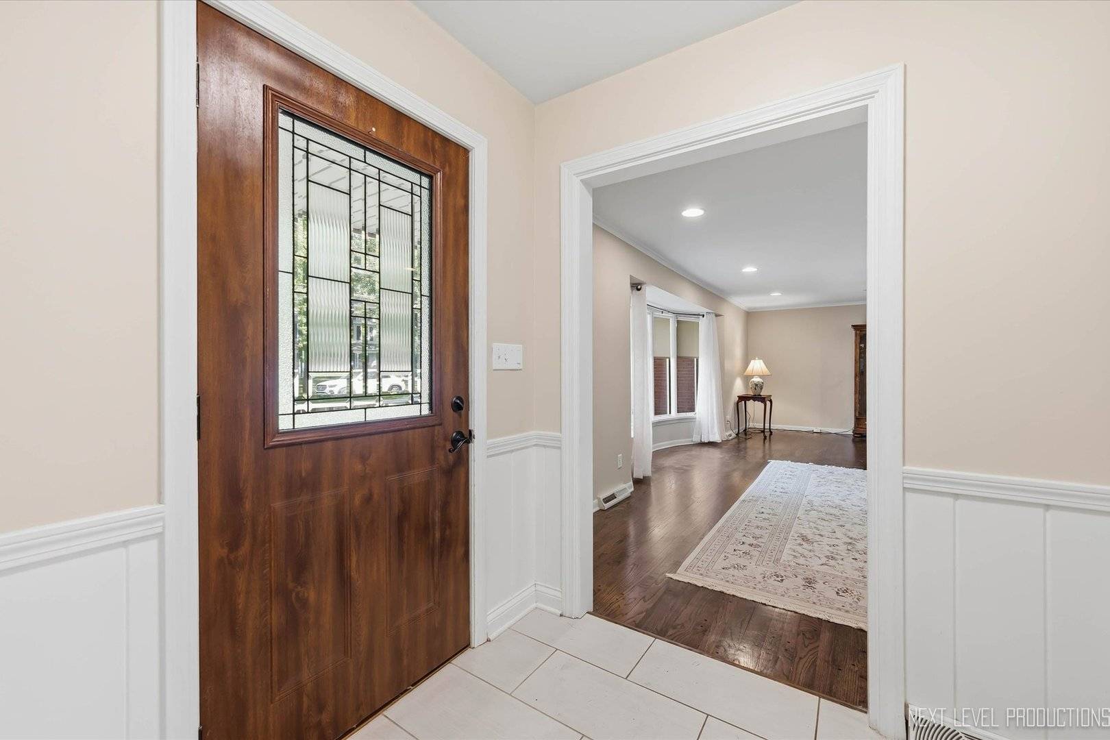 524 Waubonsee TRL, Batavia, IL 60510