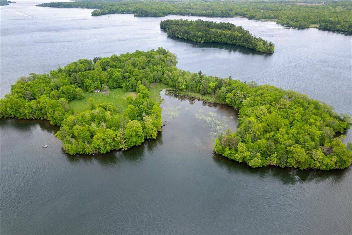 X Garbutt Island, Birchwood, WI 54817
