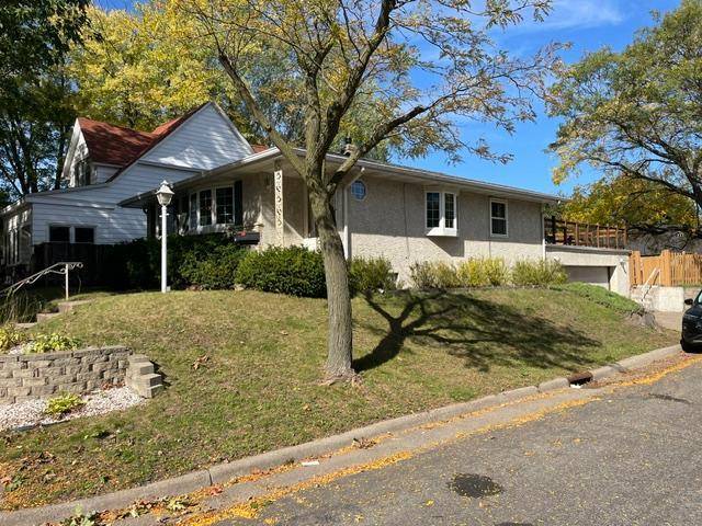 1837 Hawthorne AVE E, Saint Paul, MN 55119