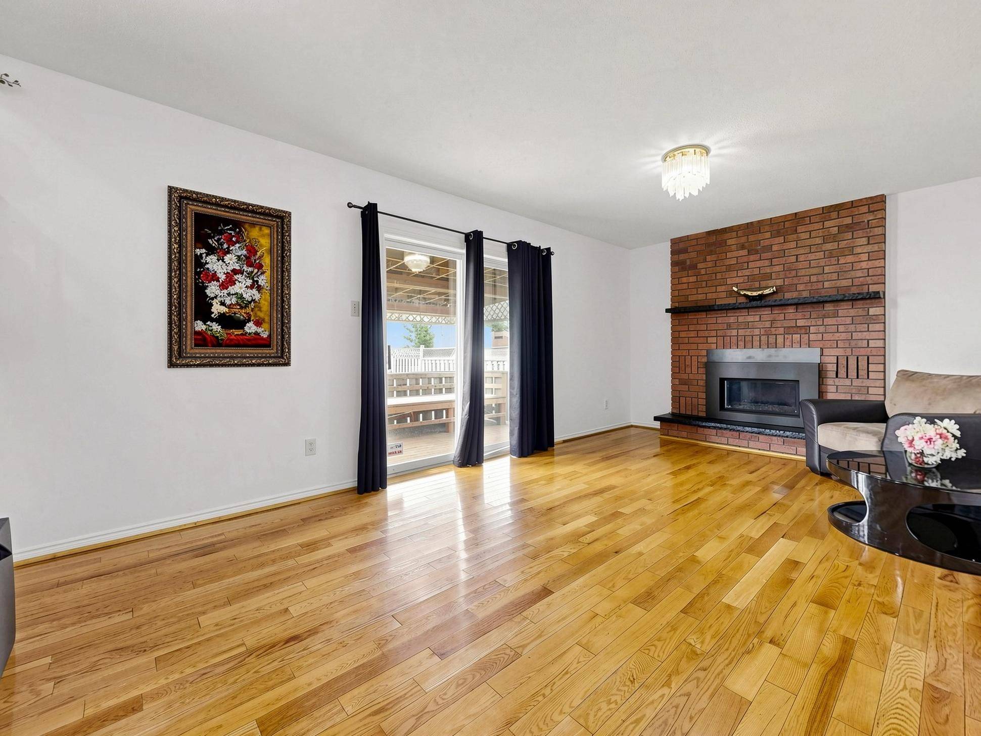 101 Chieftain CRES, Barrie, ON L4N 6J2