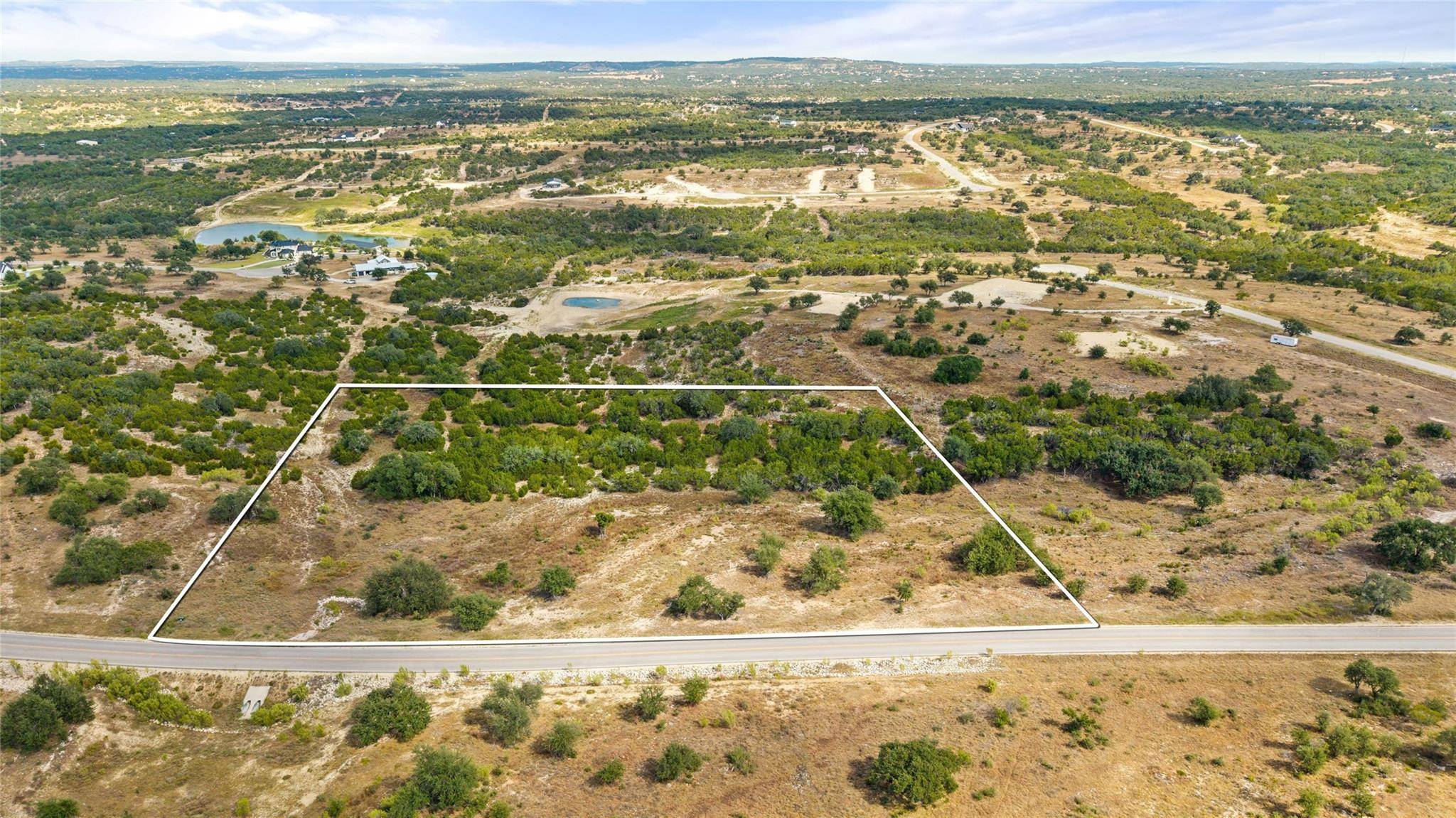 136 Legacy Hills DR, Johnson City, TX 78636