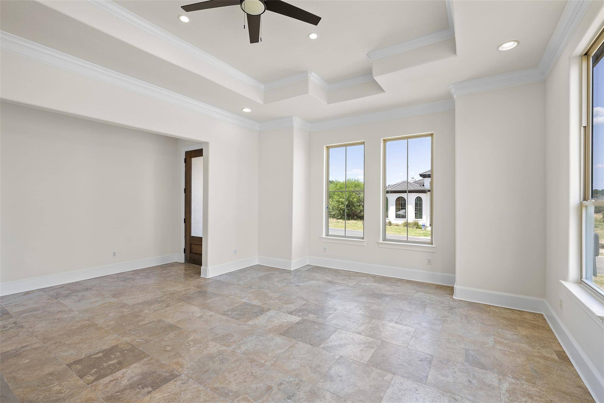 711 N Paleface Ranch RD #6, Spicewood, TX 78669