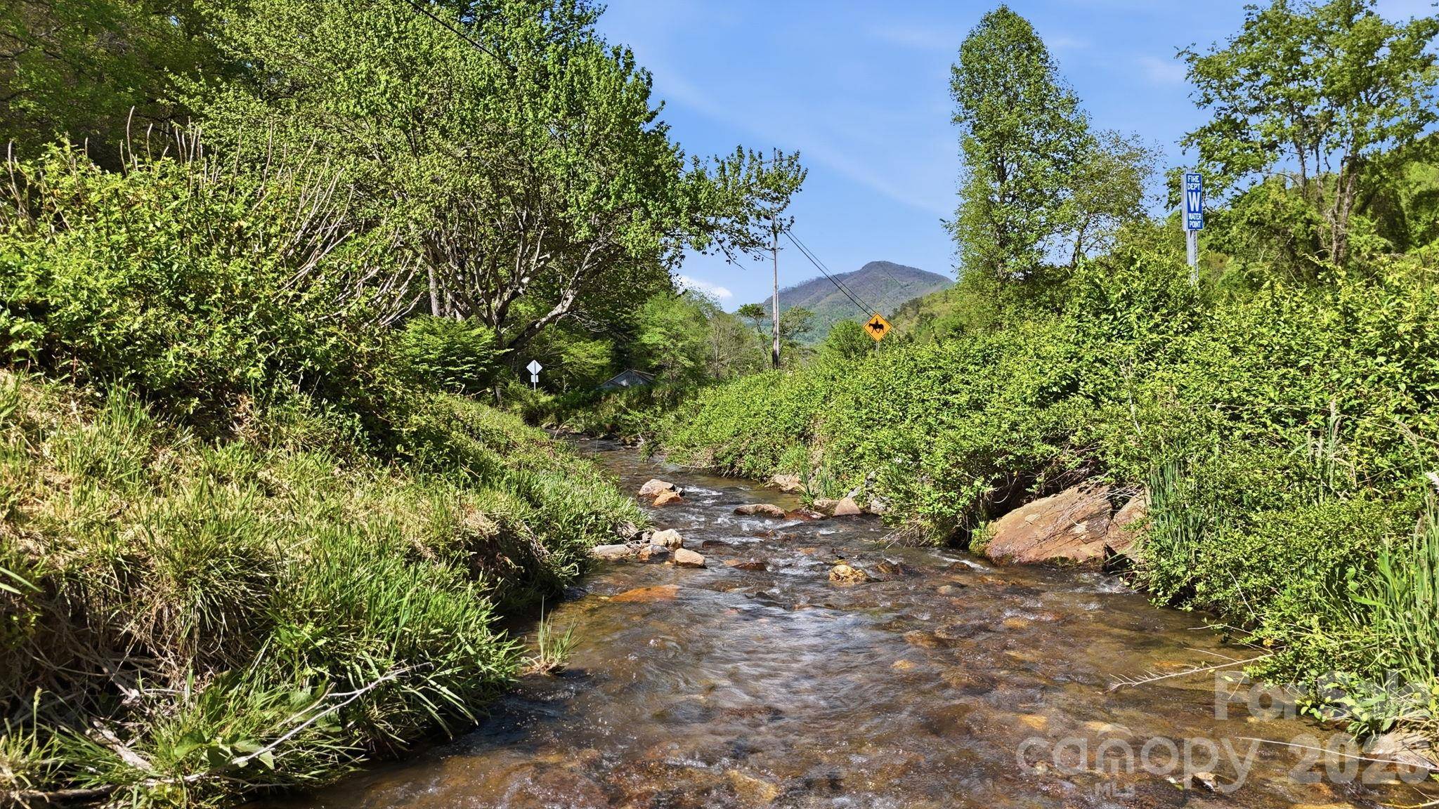 1200 Barkers Creek RD, Whittier, NC 28789