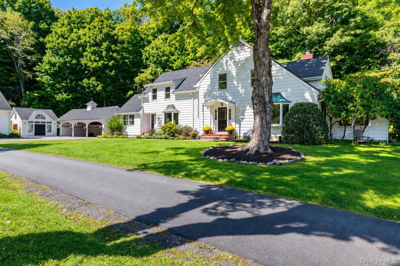 9 Cole DR, Armonk, NY 10504