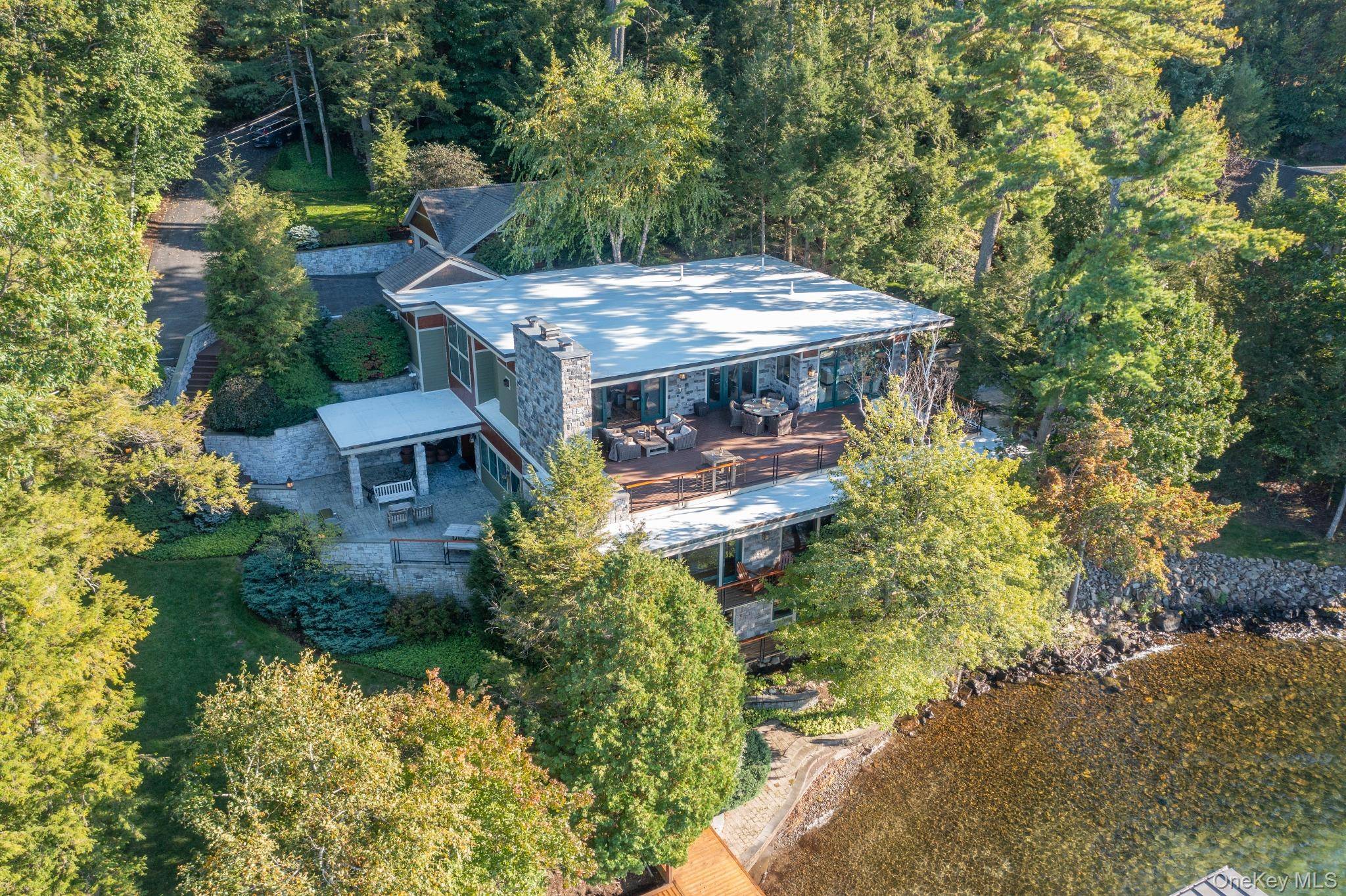 15 Wild Turkey RD, Lake George, NY 12845