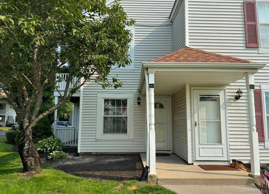 161 Fairview CIR, Middle Island, NY 11953