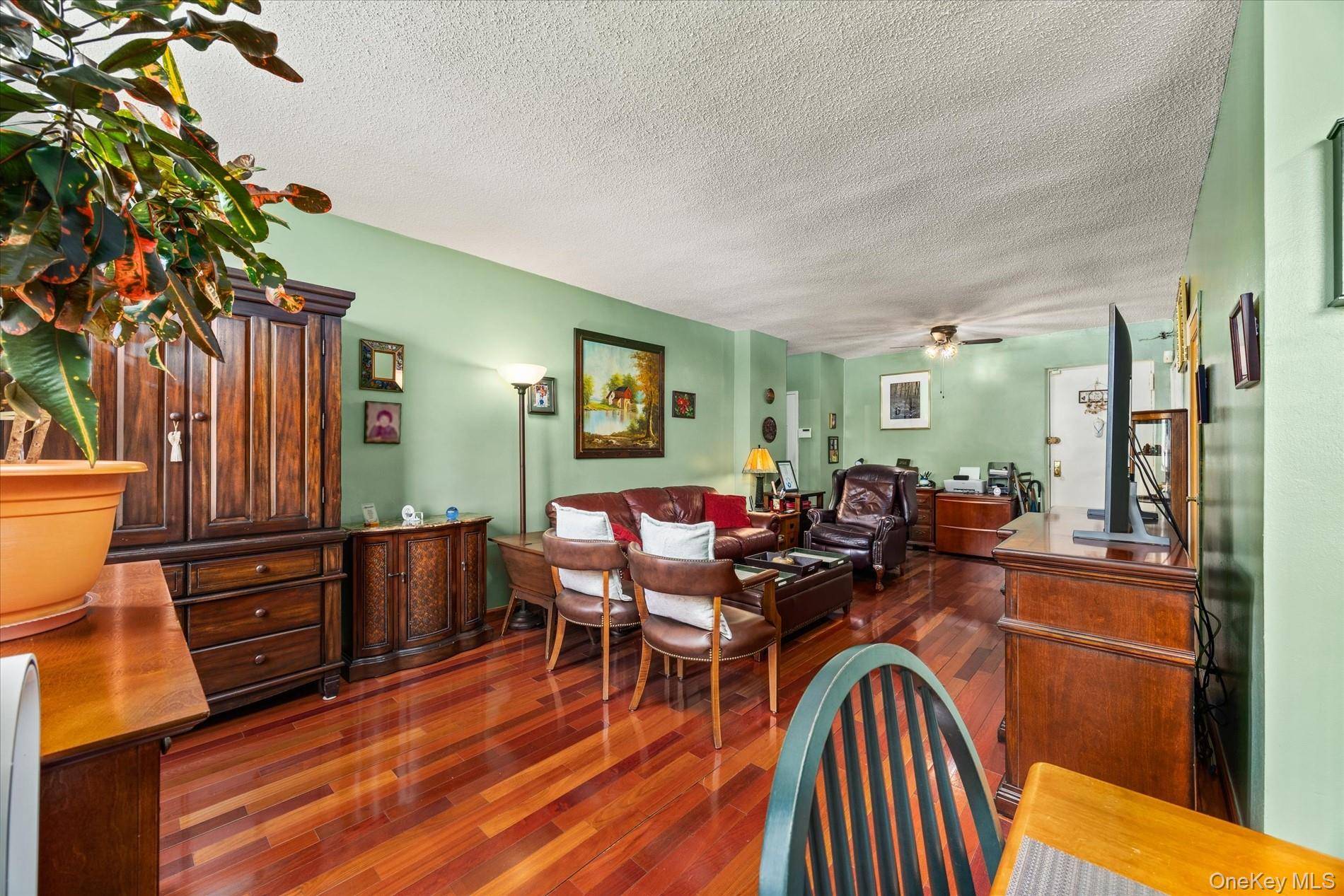 86-29 155th AVE #LE, Howard Beach, NY 11414