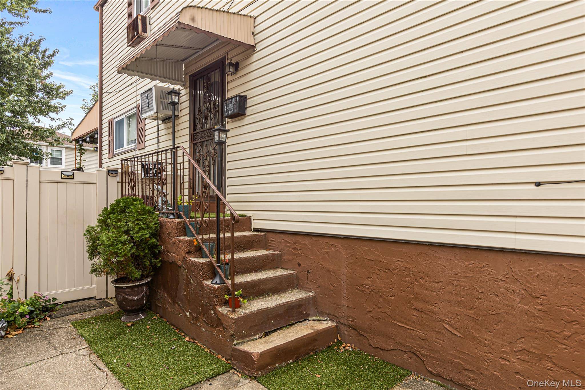 24904 148th RD, Rosedale, NY 11422