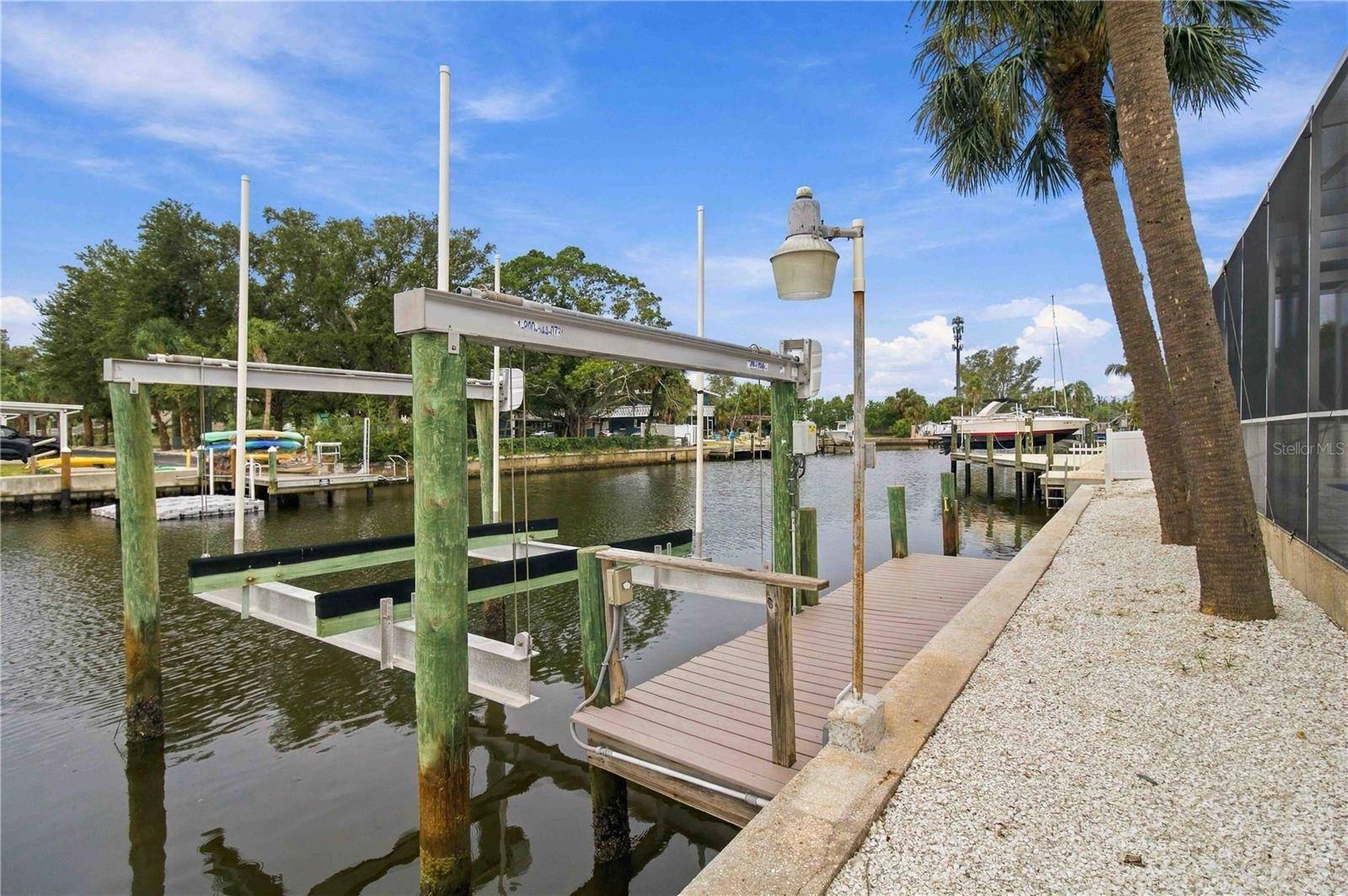 9911 ROYAL PALM DR, Bradenton, FL 34210