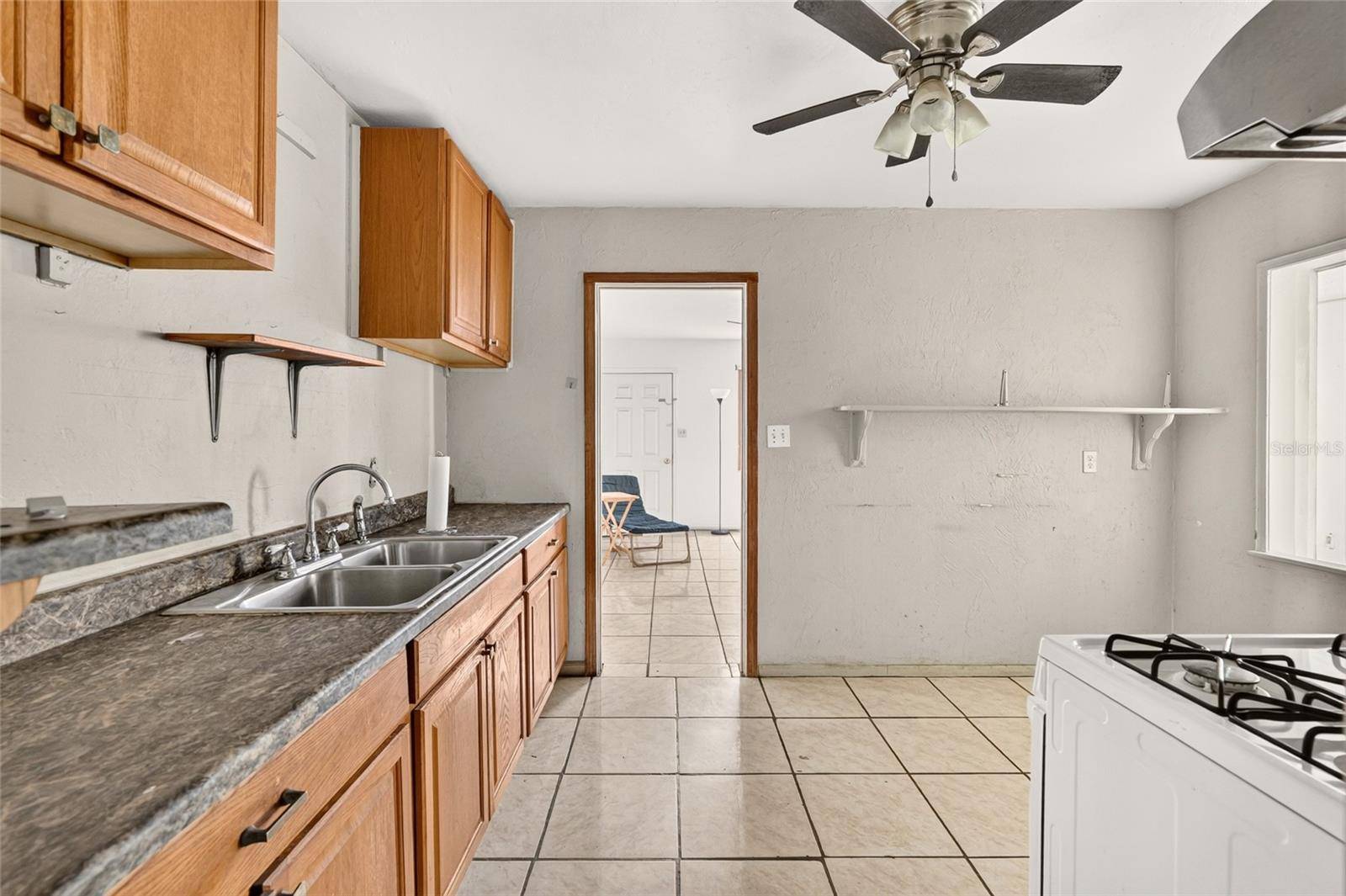 907 NE 24TH ST, Gainesville, FL 32641