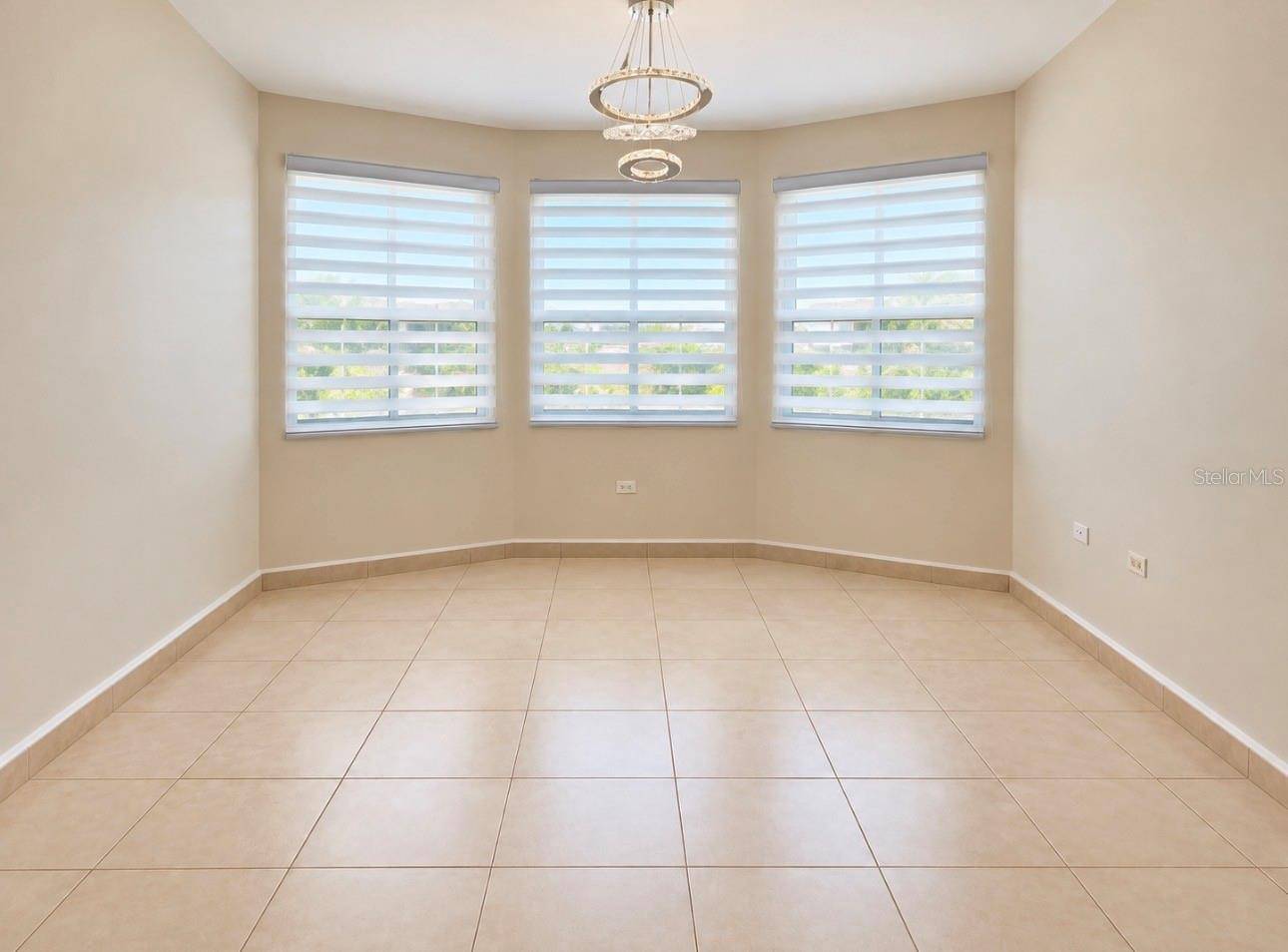 6690 ROYAL PALM #G10, Vega Alta, PR 00692