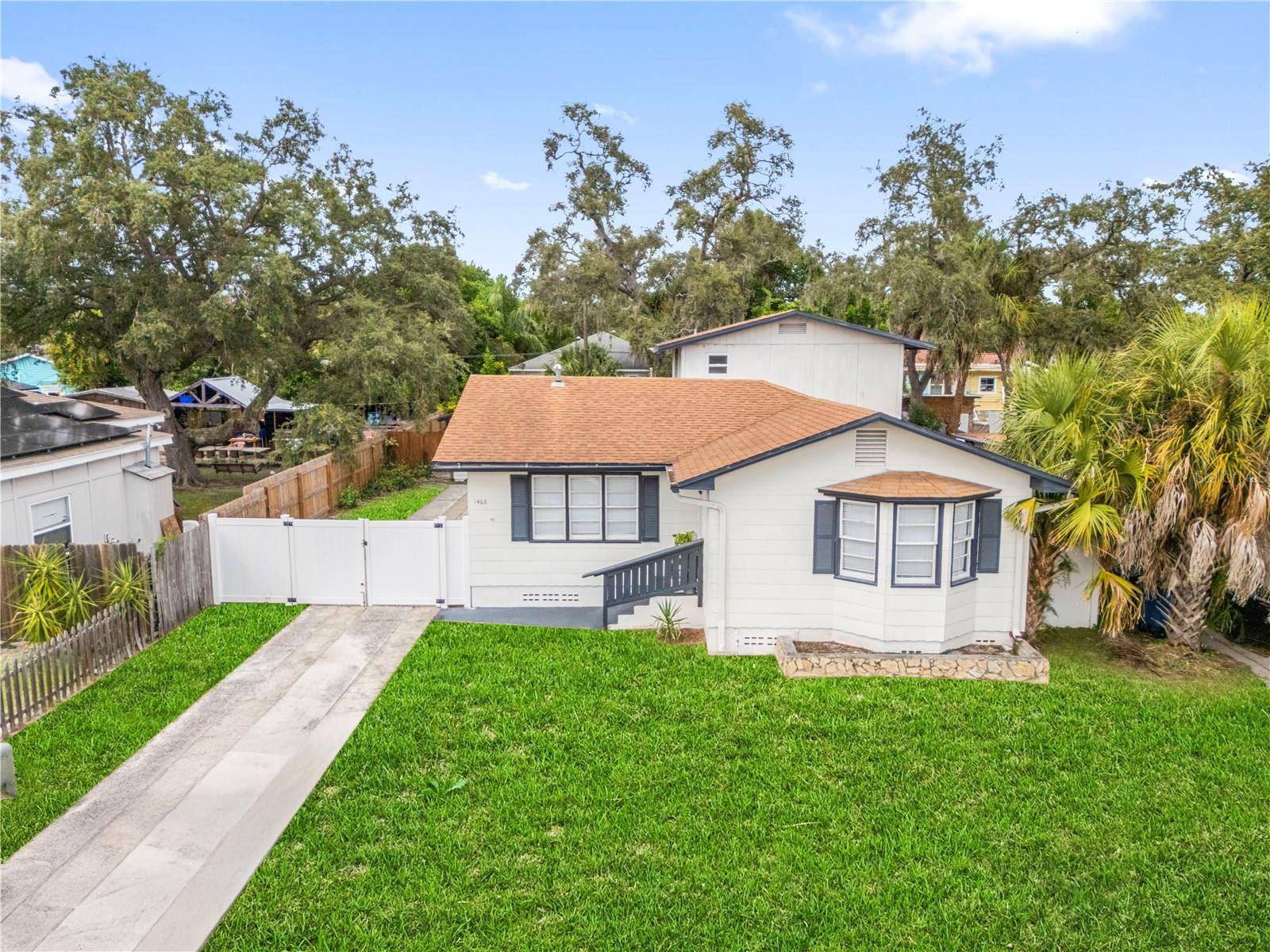1468 DRUID RD E, Clearwater, FL 33756