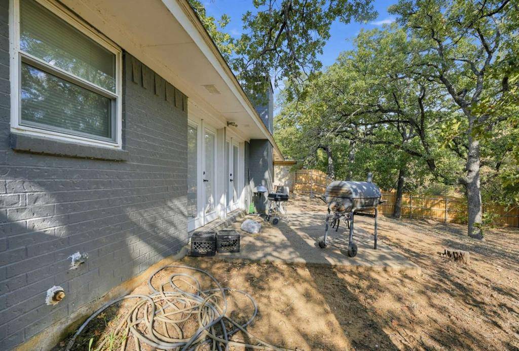 7632 Beckwood Drive, Fort Worth, TX 76112