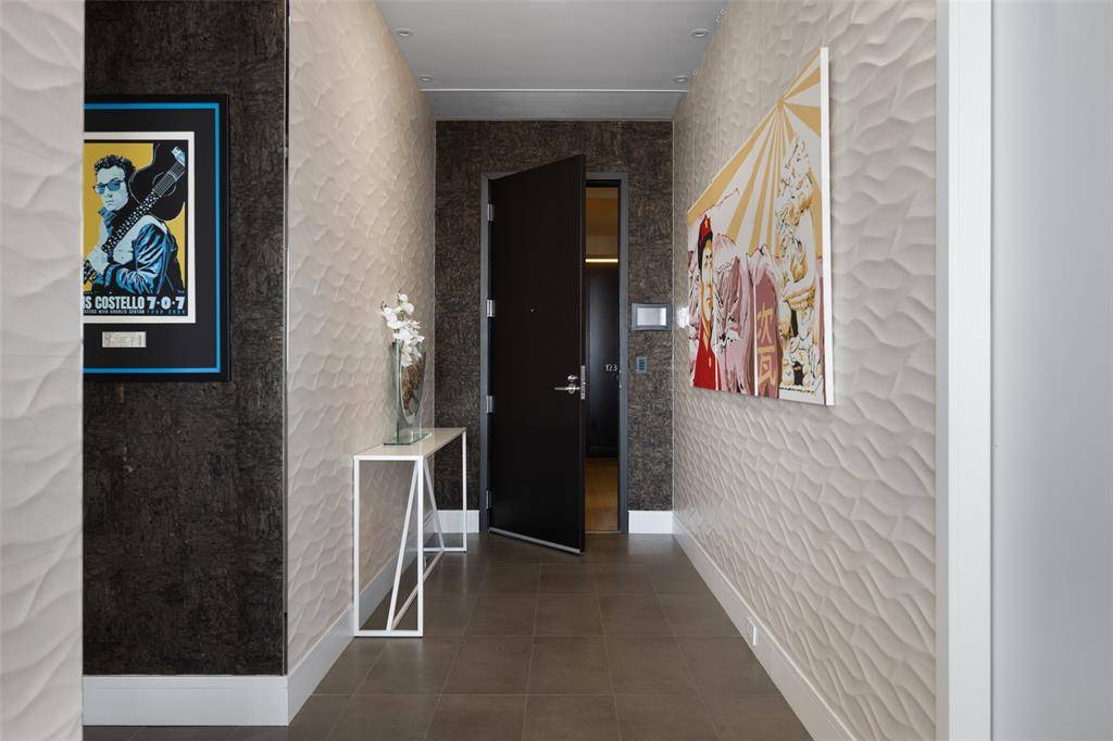 2408 Victory Park Lane #1240, Dallas, TX 75219