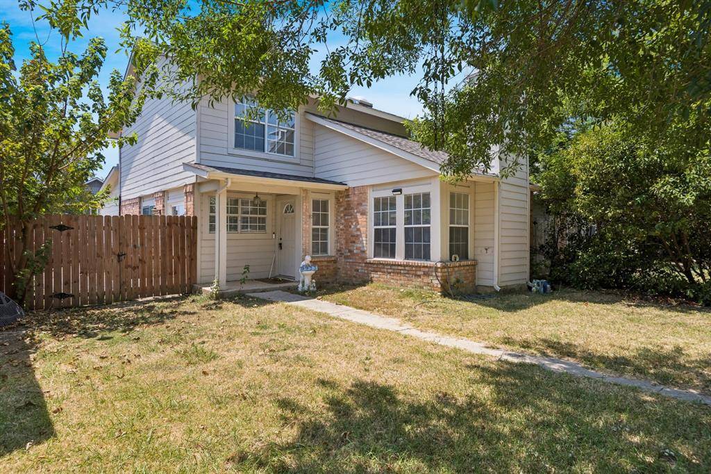 9933 Pack Saddle Trail, Fort Worth, TX 76108