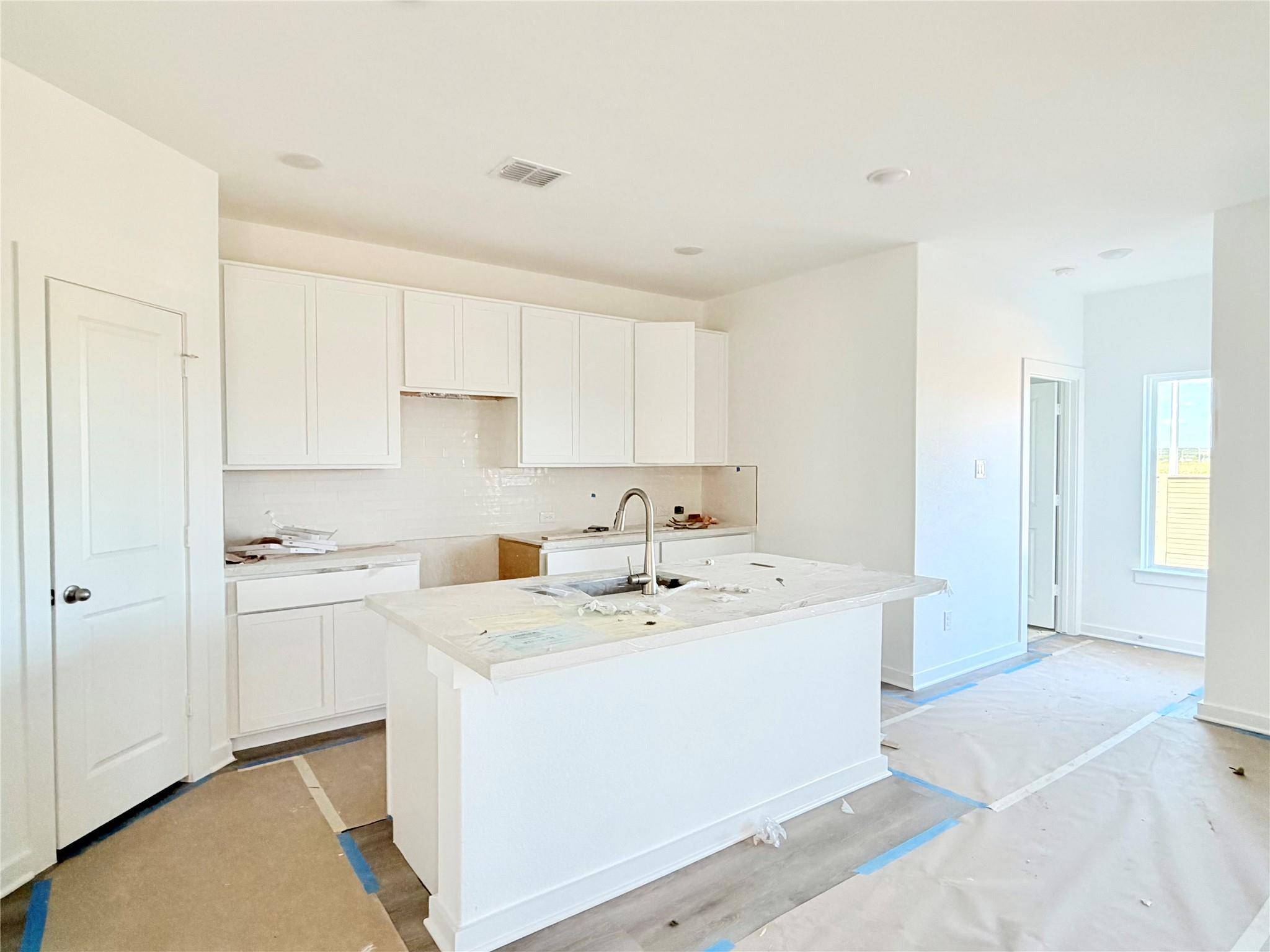 125 Pella PASS, San Marcos, TX 78666