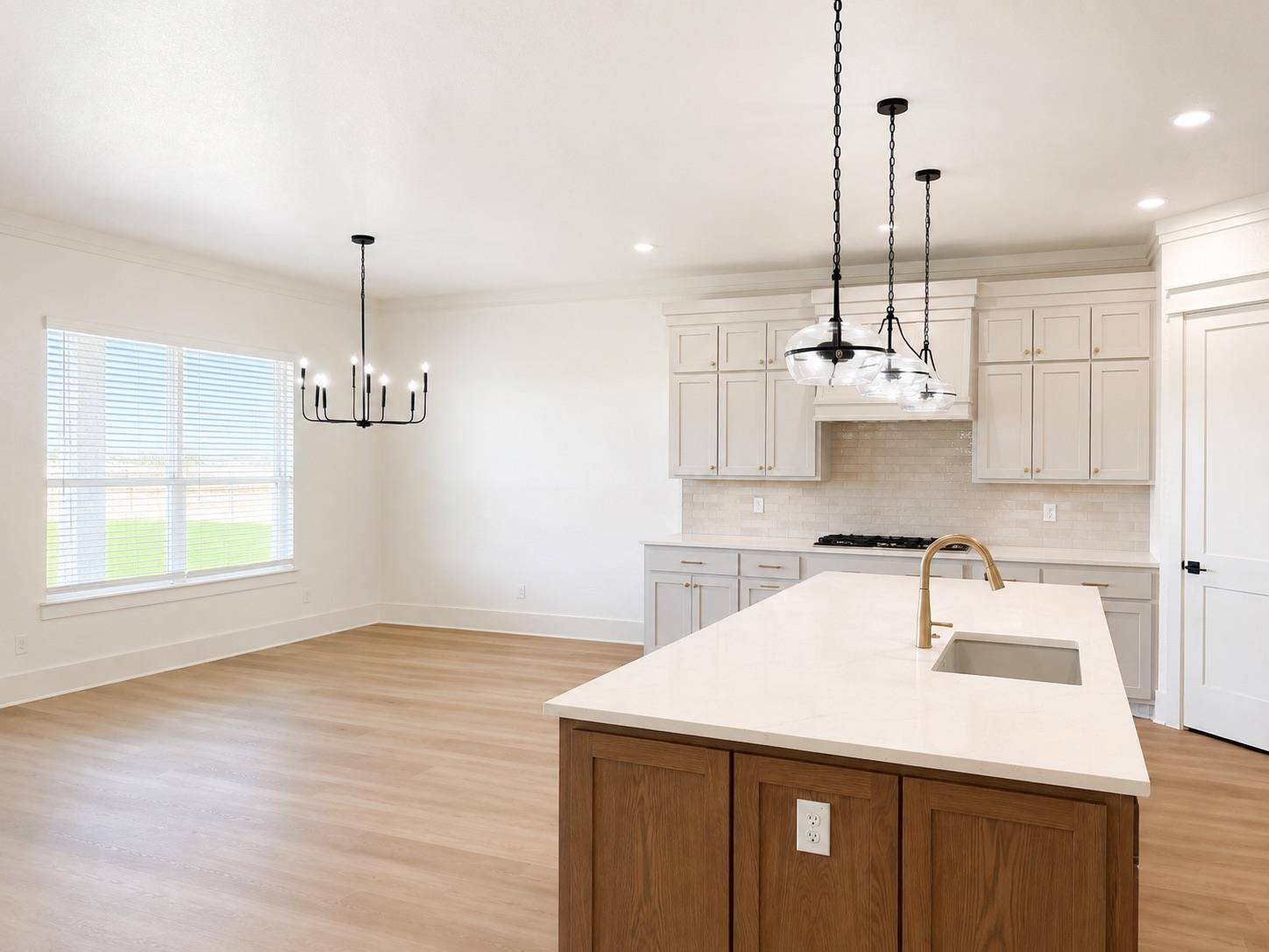 1614 Hunt DR, Salado, TX 76571
