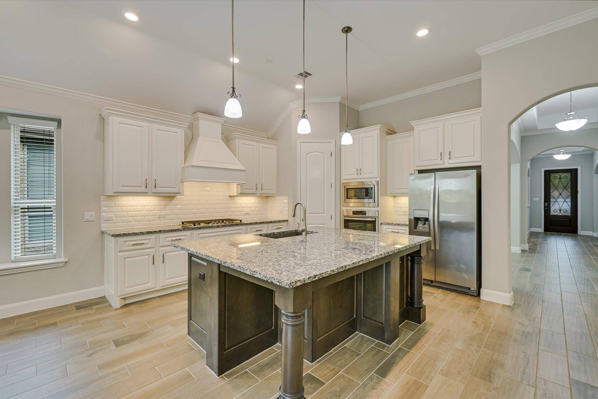 204 Maxwell WAY, Austin, TX 78738