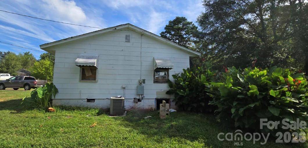 123 Shasta LN, Mooresboro, NC 28114