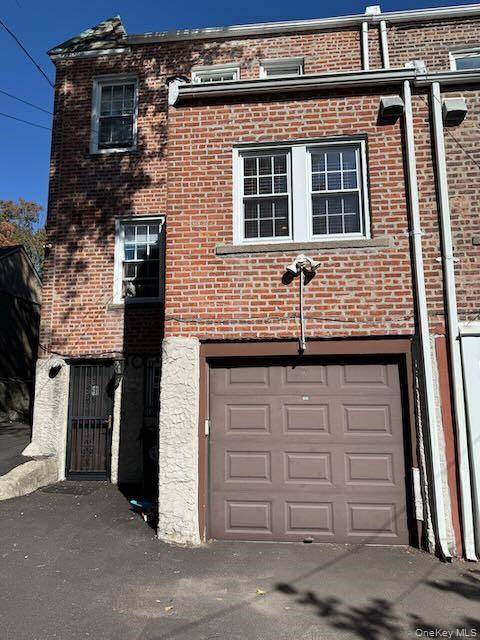 6414 83rd PL, Middle Village, NY 11379