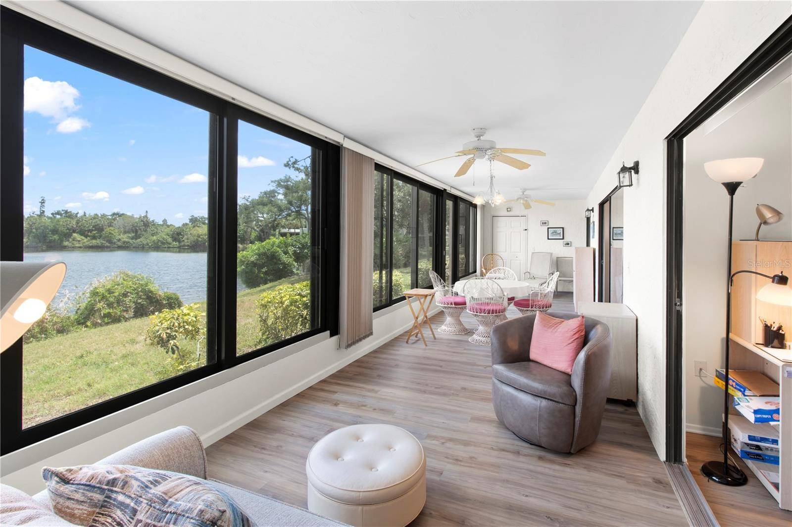 220 LAKEWOOD DR #220, Bradenton, FL 34210