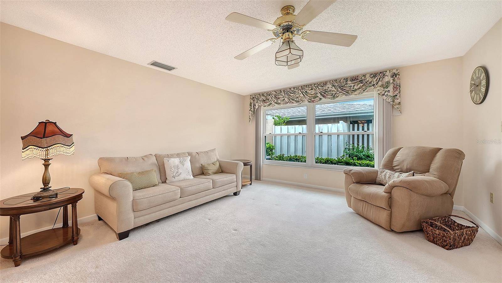 4207 BOWLING GREEN CIR, Sarasota, FL 34233