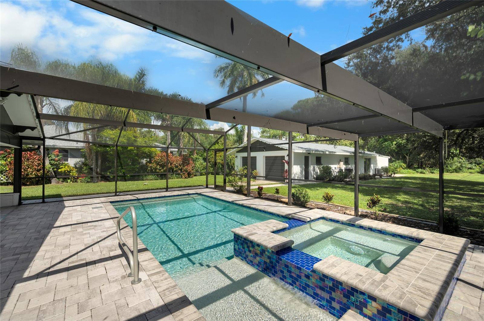 2111 HEASLEY RD, Englewood, FL 34223