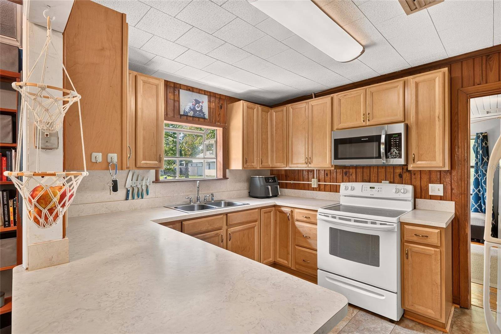 16486 SW 133RD AVE, Archer, FL 32618