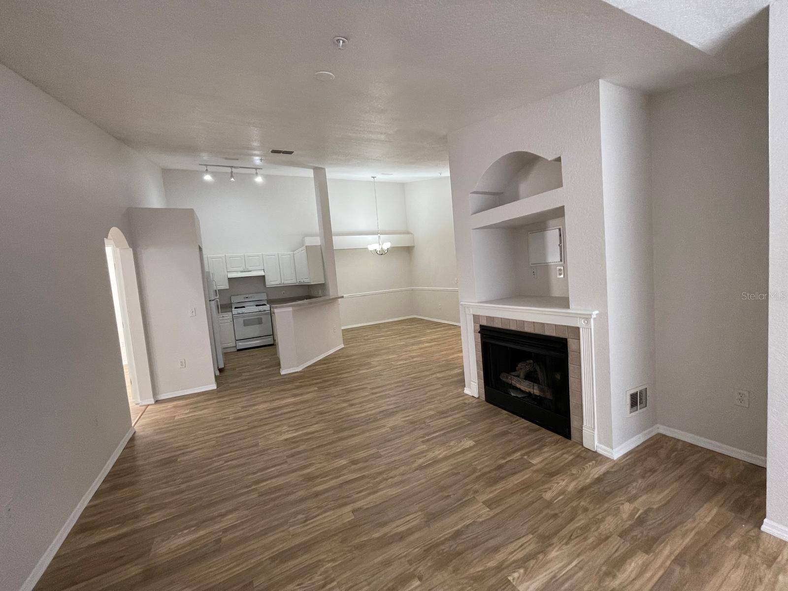 3313 S KIRKMAN RD #220, Orlando, FL 32811