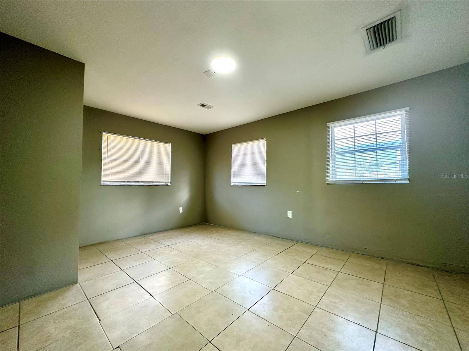 222 HAYNES ST, Daytona Beach, FL 32114