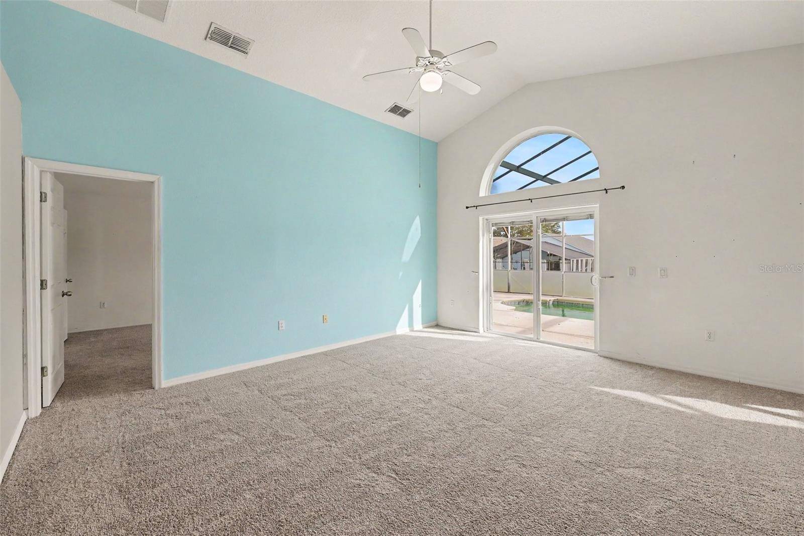 251 KENSINGTON DR, Davenport, FL 33897