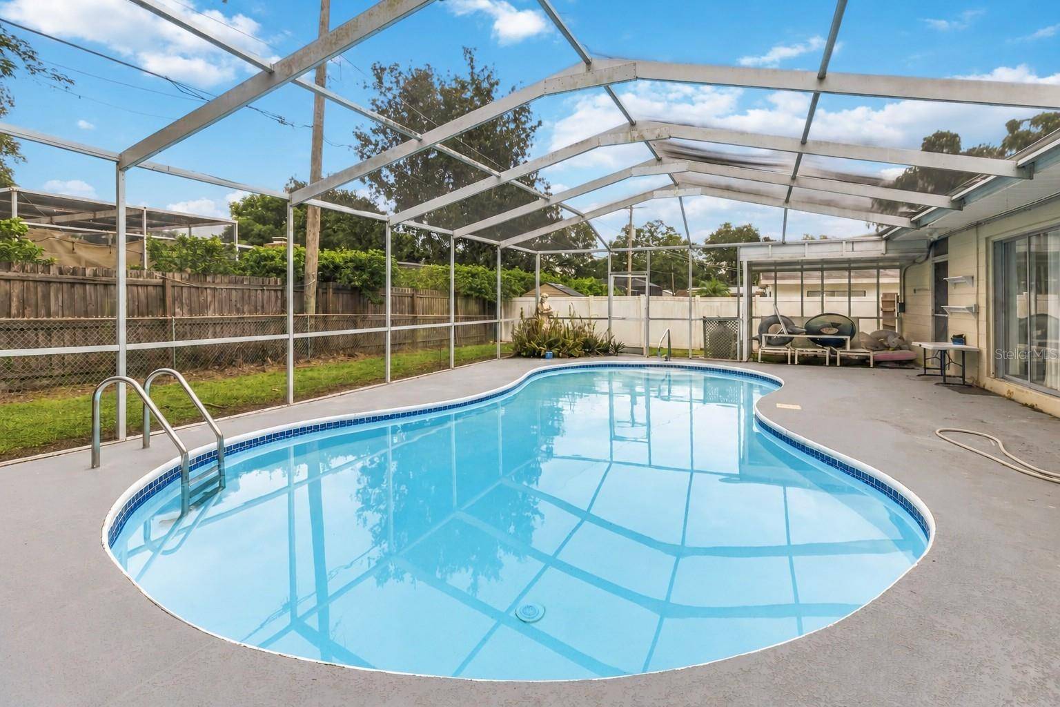 8006 N OLA AVE, Tampa, FL 33604