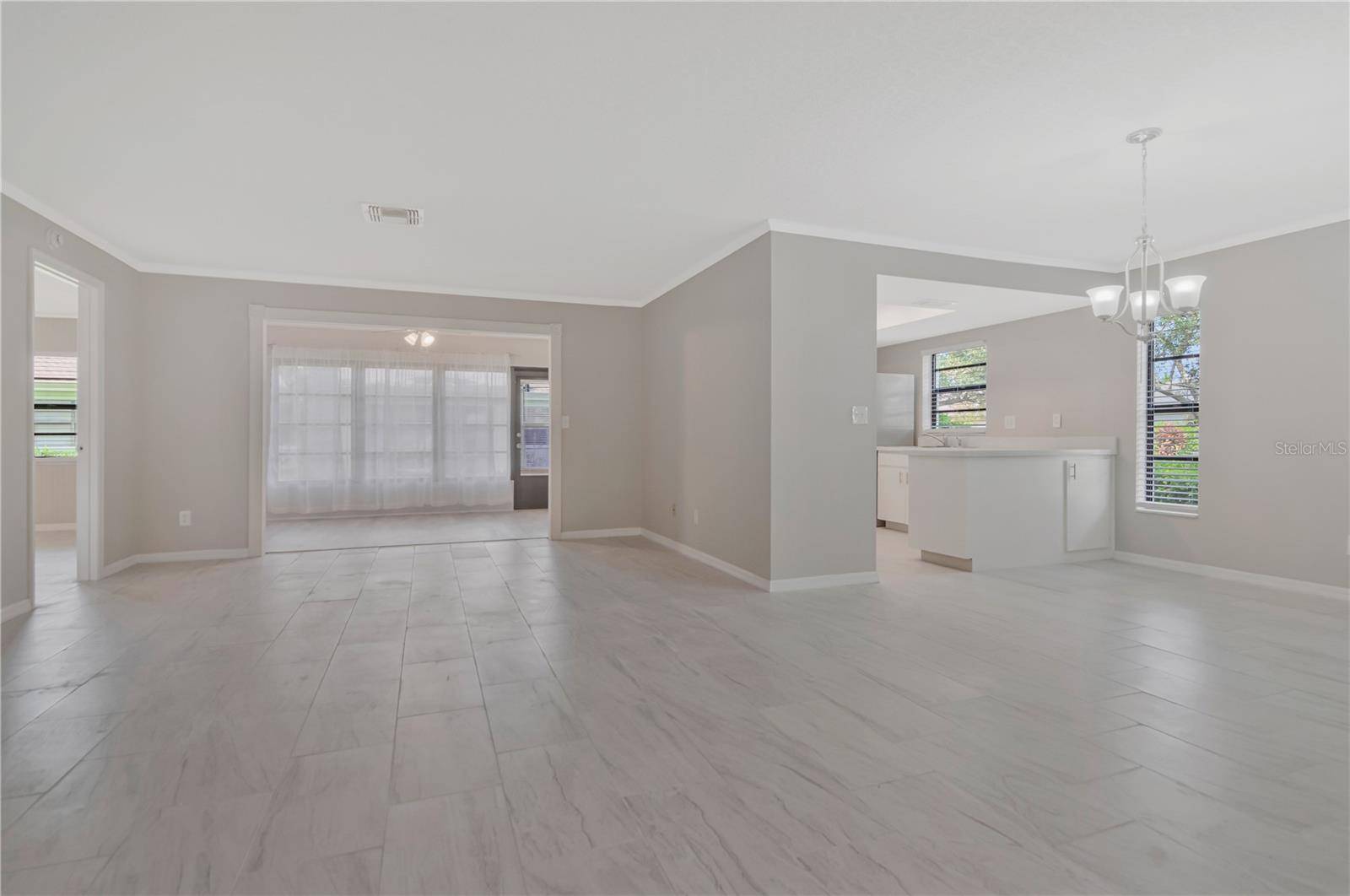 2630 LANCASTER DR, Sun City Center, FL 33573