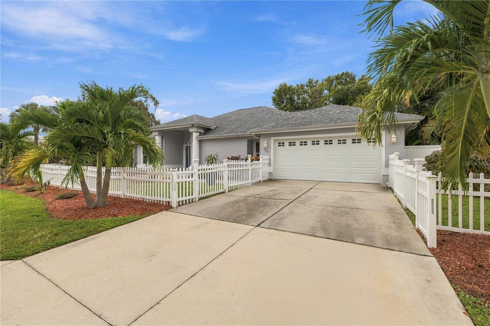 155 LAKE SHORE DR E, Palm Harbor, FL 34684