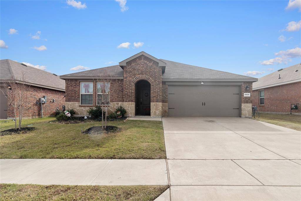 2928 Roper Street, Royse City, TX 75189