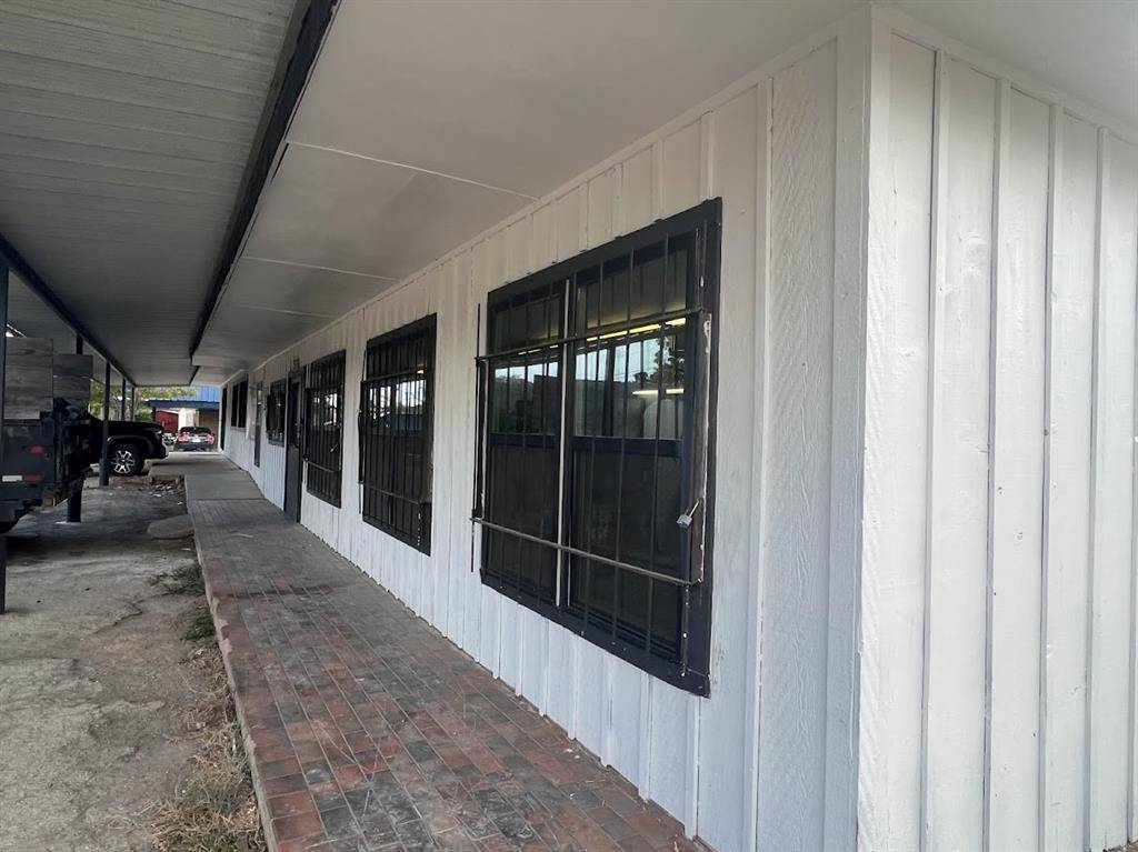 1500 S Oak Avenue, Mineral Wells, TX 76067