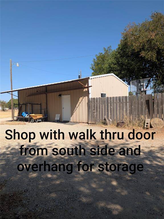 1316 S Galloway Drive, Olney, TX 76374